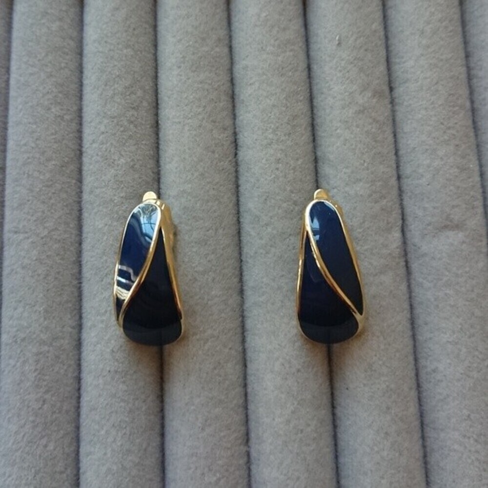 CROWN TRIFARI BLUE ENAMEL CLIP-ON EARRINGS